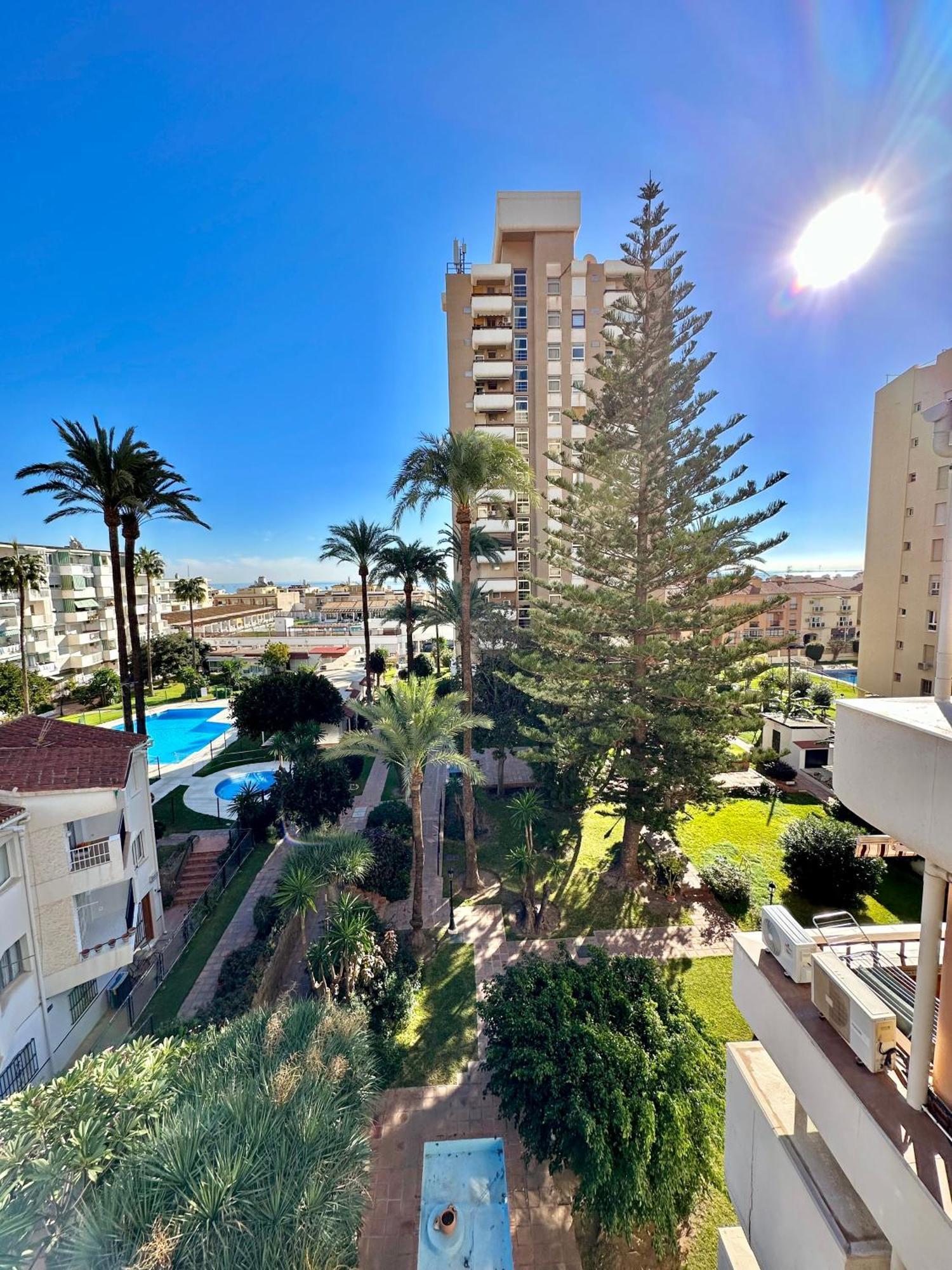 Gorgeous Apartment At The Sea In La Carihuela! Torremolinos Exterior photo