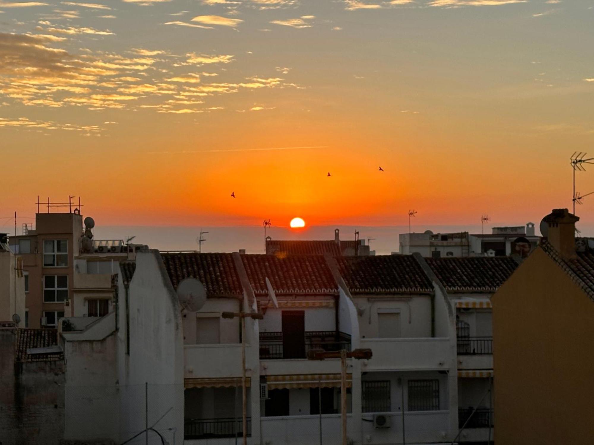 Gorgeous Apartment At The Sea In La Carihuela! Torremolinos Exterior photo